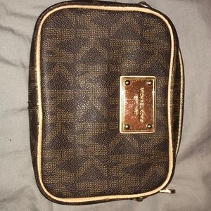 Michael Kors mini cross body
